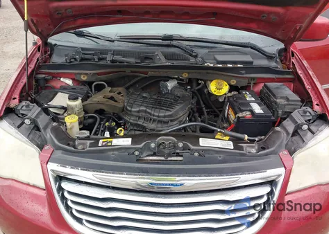 2014 Chrysler Town & Country Touring из США, поврежденный, VIN 2C4RC1BG8ER364758